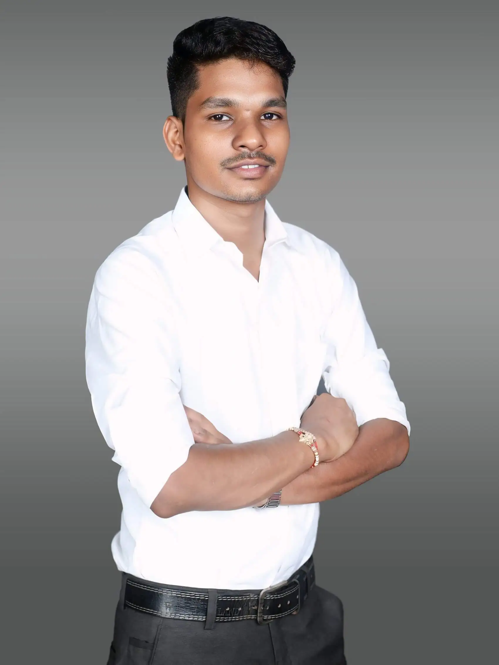About Santosh Travels